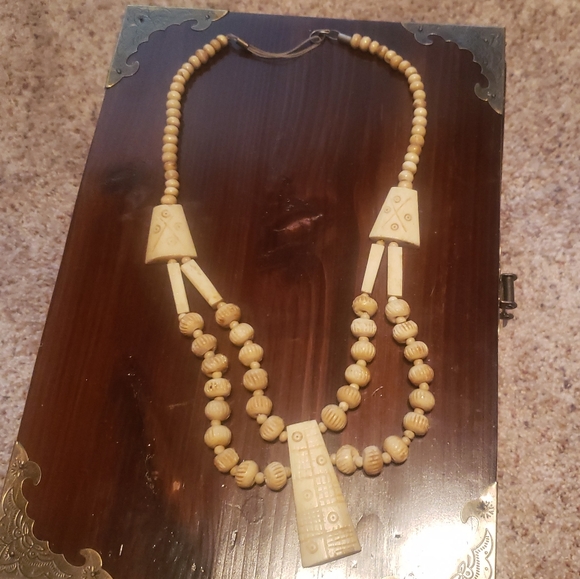 4/$20 Genuine Bone Bead necklace from India - Picture 2 of 2